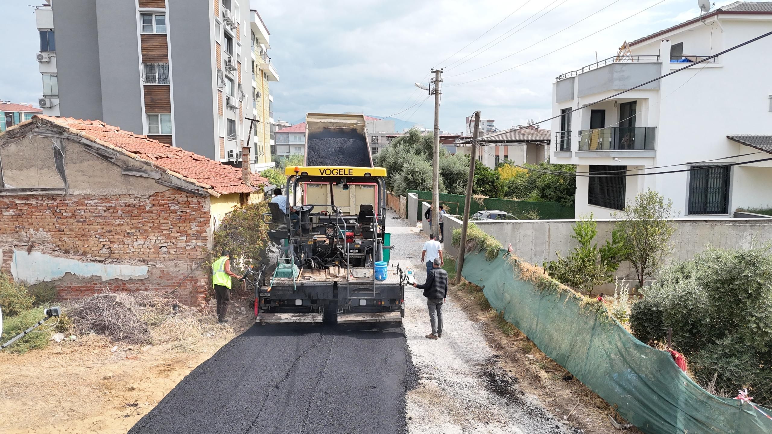 NAZİLLİ BELEDİYESİ ZAFER MAHALLESİ’NDE ASFALT ÇALIŞMALARINA BAŞLADI