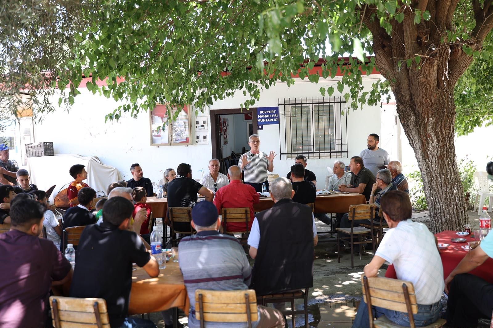 Başkan Tetik sorunları makamda değil yerinde dinliyor