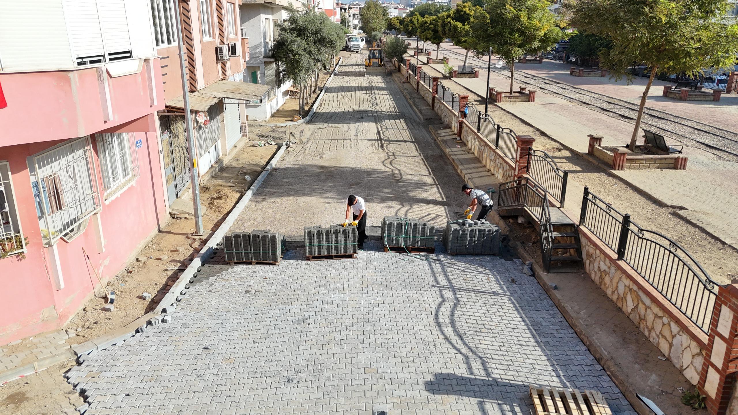 NAZİLLİ BELEDİYESİ YENİ MAHALLE’NİN ÇEHRESİNİ DEĞİŞTİRİYOR